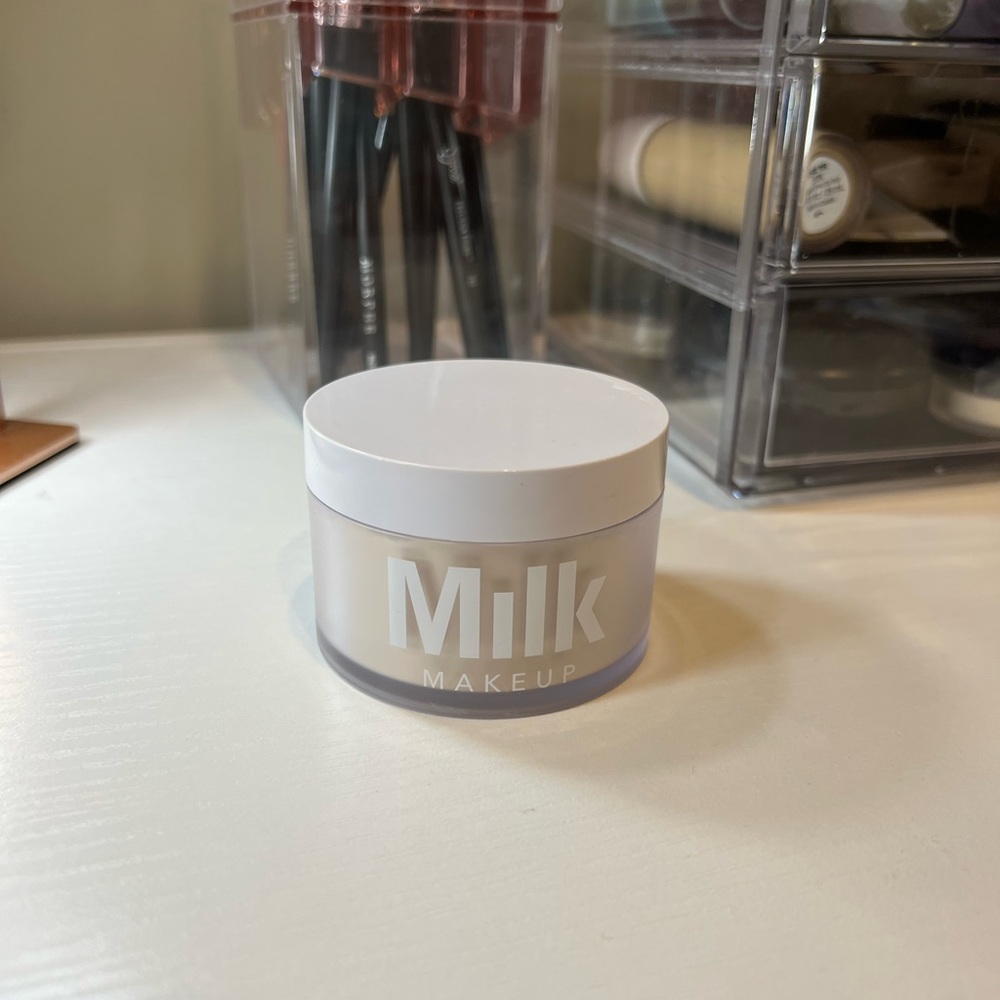 MILK MAKEUP TRANSLUCENT POWDER